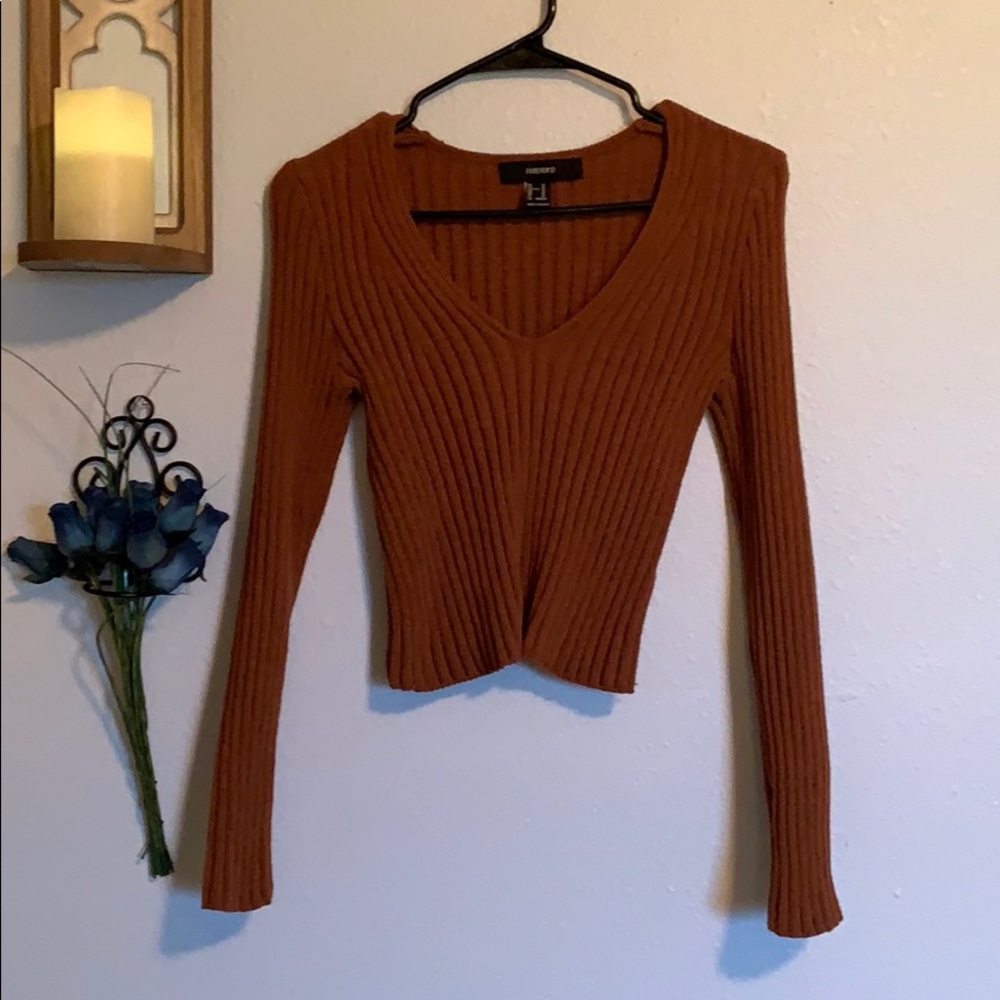 Crop top sweater